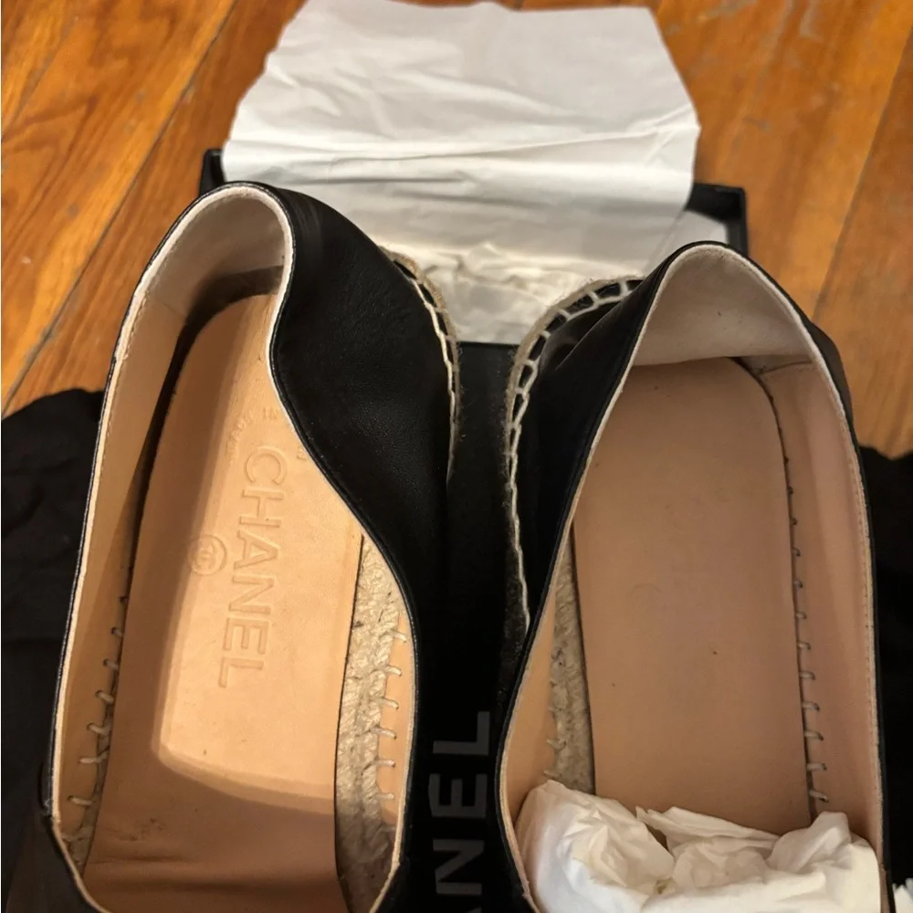 Authentic Lambskin CC Espadrilles 41 Black - Picture 3 of 13